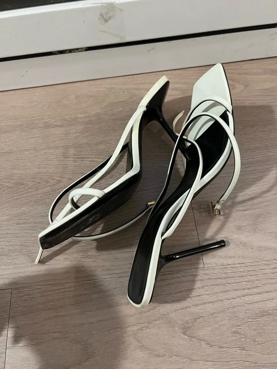 Women’s White Strappy Square-Toe Heeled Sandals - Picture 3 of 5